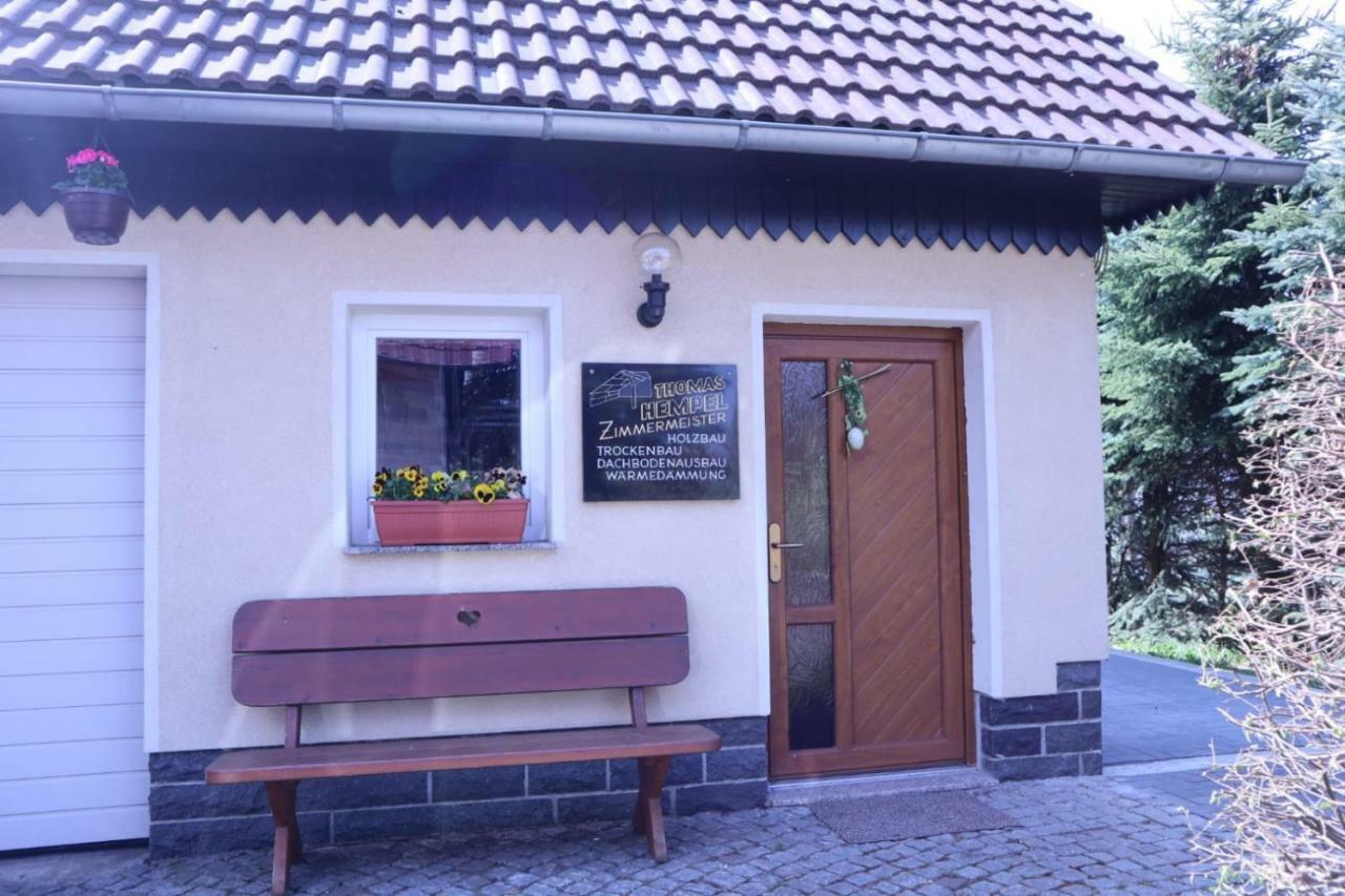 Die Gemuetliche Ferienwohnung Fuer Jedermann! Oppach エクステリア 写真